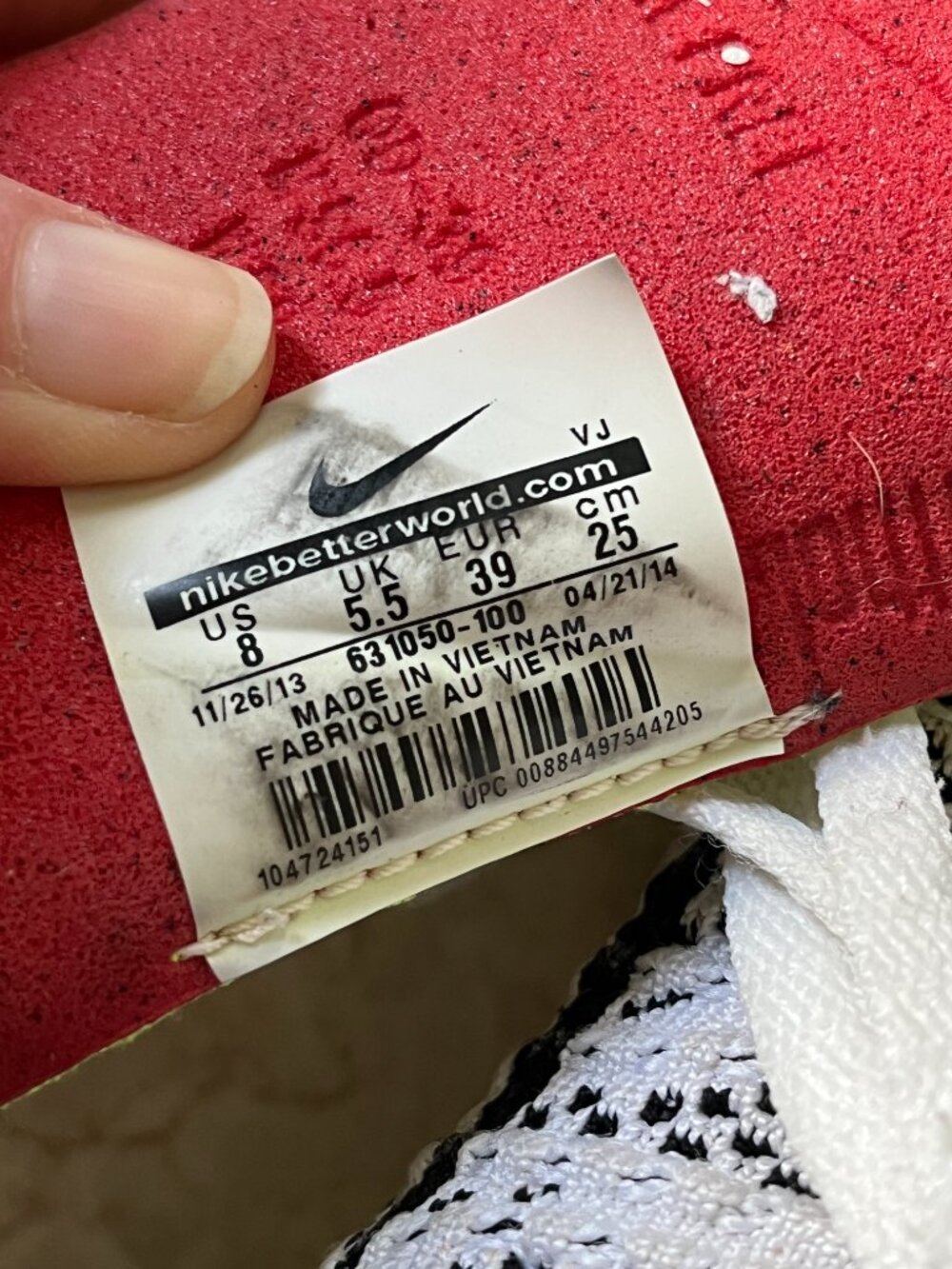 Nike Sz 8 Women's Flyknit 4.0 Oreo Black and White Knit Sneaker 2014 - Picture 9 of 15